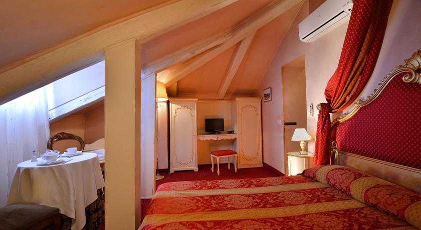 Residenza Ruga Giuffa Castello  Ruang foto