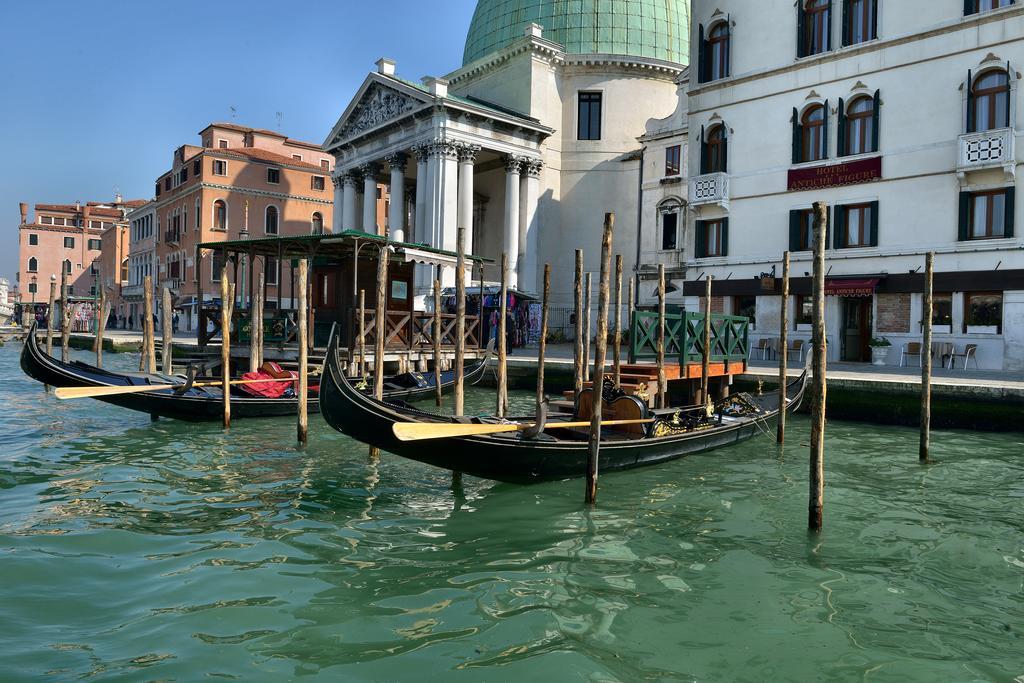 Residenza Ruga Giuffa Castello  Bagian luar foto