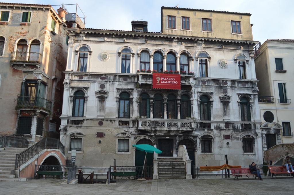 Residenza Ruga Giuffa Castello  Bagian luar foto