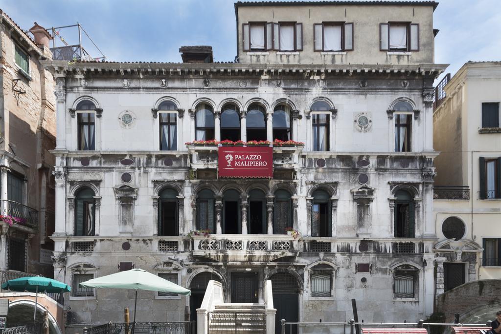 Residenza Ruga Giuffa Castello  Bagian luar foto